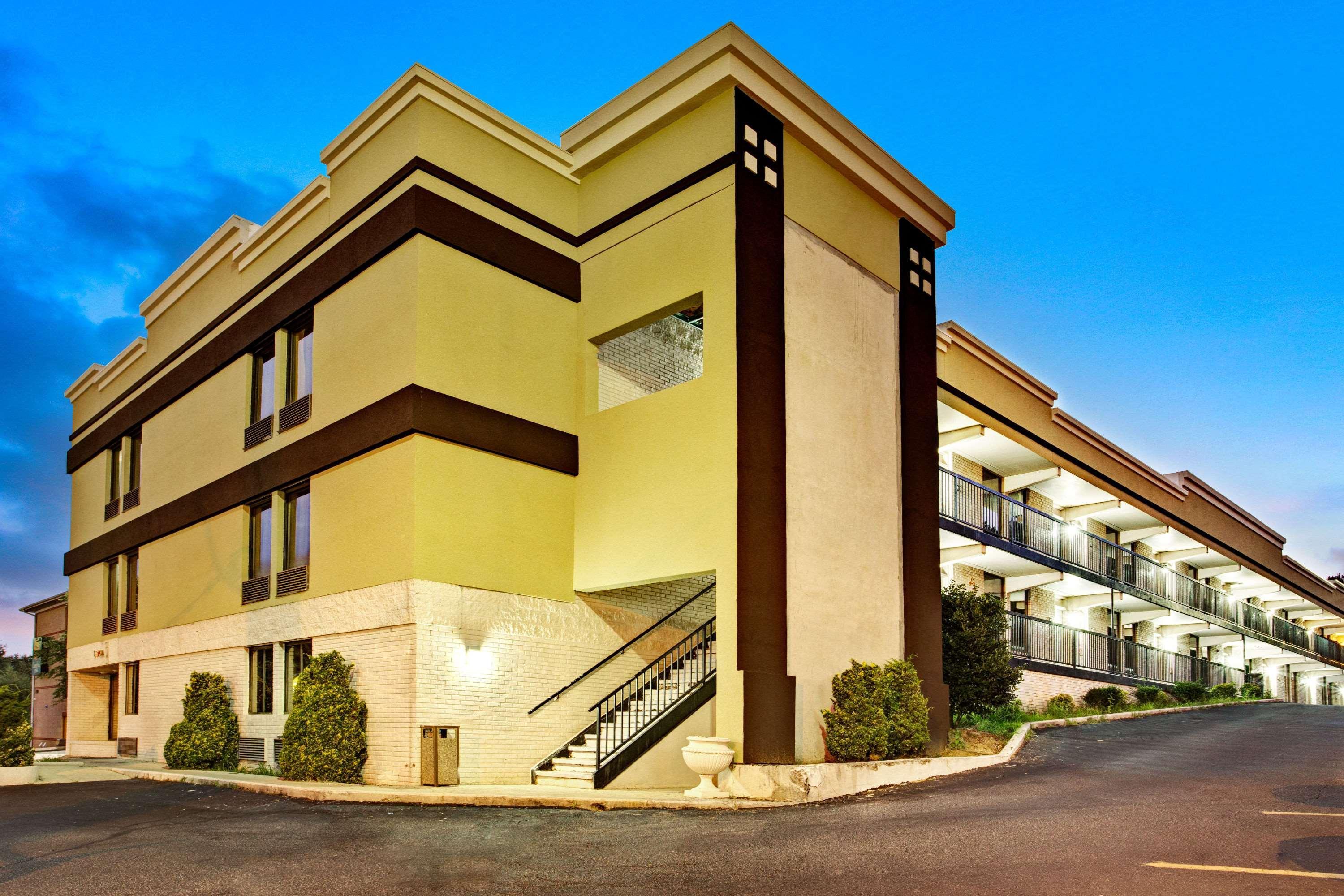 Super 8 Downtown Raleigh Μοτέλ Εξωτερικό φωτογραφία